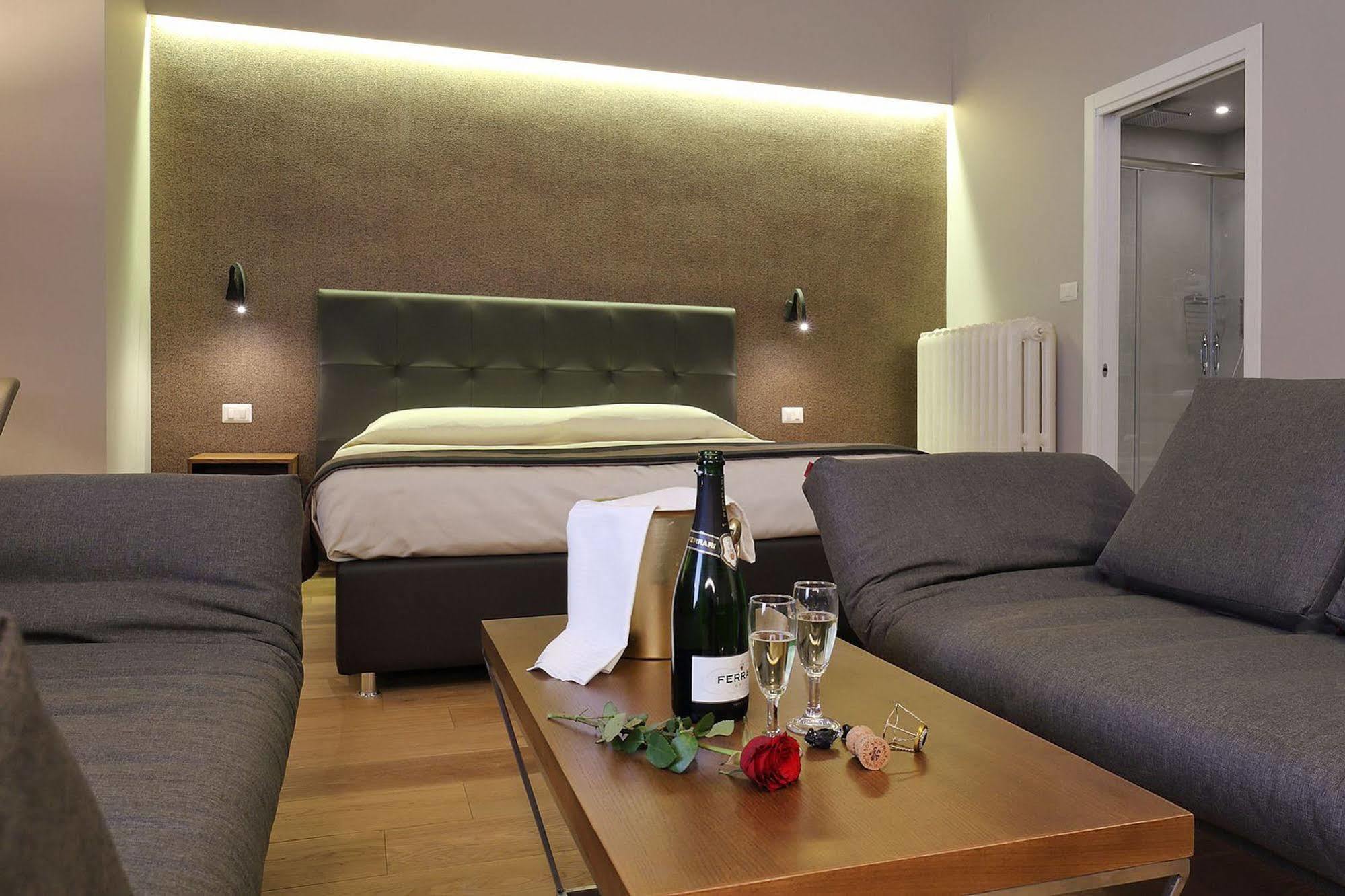 Antico Centro Suite Флоренция Экстерьер фото